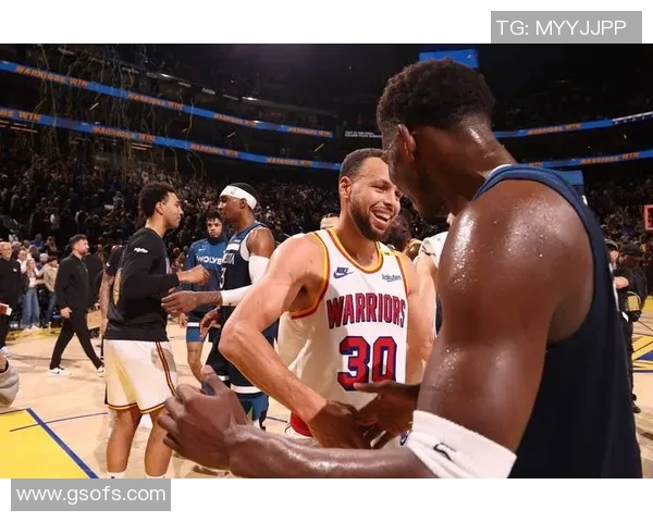 2017年NBA季后赛雷霆与勇士激战回顾及精彩瞬间分析